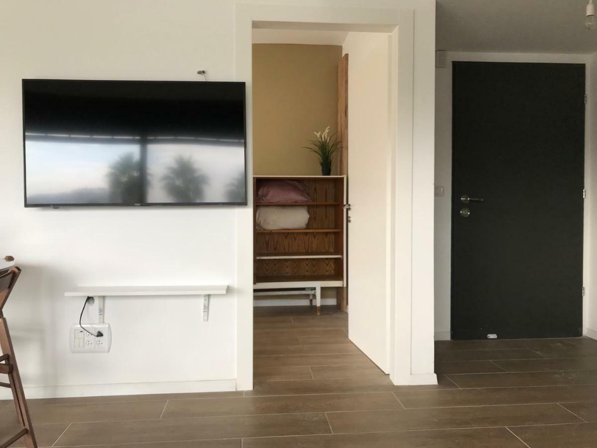 Stylish Apartment Near The Beach Haifa Luaran gambar